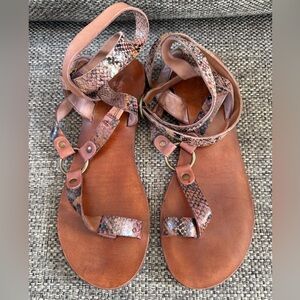 Vintage Foundry‎ Co. Women's Vina Sandal. Size 6.